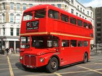Shutterstock_11856706_double decker_divstāvu autobuss.jpg