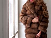 Shutterstock_562408483_fur_kažoks.jpg