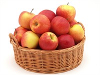 shutterstock_75326068_basket of apples_ābolu grozs.jpg
