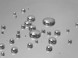 shutterstock_2400457643_mercury drops_dzīvsudraba piles.jpg