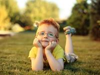 Shutterstock_492566278_boy with glasses_zēns ar brillēm (1).jpg