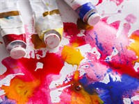 shutterstock_697032229_paint tubes_krāsas tūbiņas.jpg