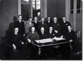 1Latvijas,_1Lietuvas_un_Igaunijas_līguma_parakstītāji_1934.jpg