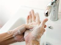Shutterstock_104339837_wash hands_mazgāt rokas.jpg