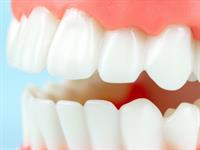 Shutterstock_2259143659_teeth_zobi.jpg