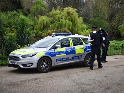 Raimonds Kalva LV Shutterstock_police car_policijas mašīna.jpg