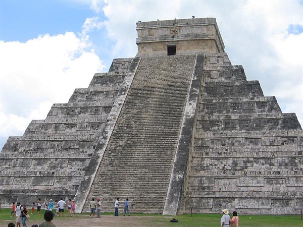 Chichen_Itza-01.JPG