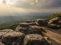 Shutterstock_371138429_rocks_akmeņi.jpg