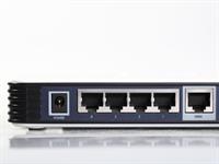 Shutterstock_111234140_ethernet port_ethernet pieslēgvieta.jpg