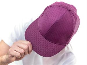 Shutterstock_150786620_baseball cap_naģene.jpg