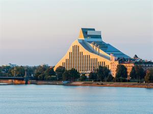 Shutterstock_467313110_National Library_Nacionālā bibliotēka.jpg