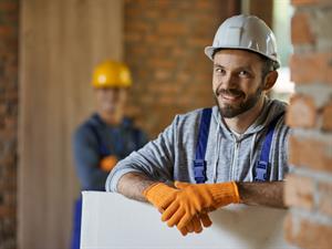 Shutterstock_1933257728_builder_celtnieks.jpg