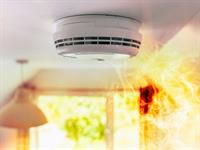 Shutterstock_2319503551_smoke detector_dūmu detektors.jpg