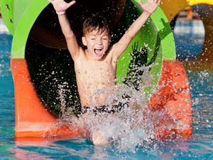 Shutterstock_179479142_going to swim_taisās peldēt.jpg