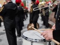 Shutterstock_1982926628_drumer in orchestra_bungotājs orķestrī.jpg