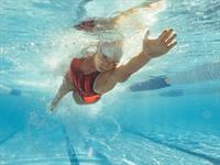 Shutterstock_1138384460_swim_peldēt.jpg