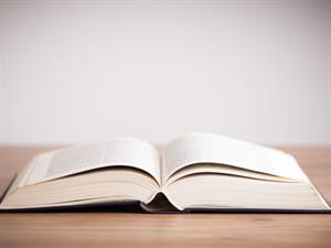 Shutterstock219977896bookgrāmata2w300.jpg