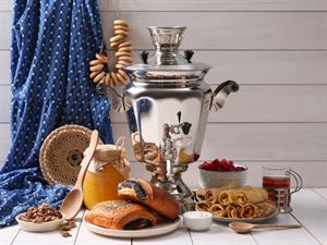 Shutterstock_1956919060_samovar.jpg
