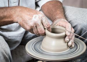 pottery-1139047_1920.jpg