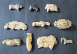 10-figurines-vogelherd-cave-germany_1_64ba8b45db5a5713932467553e620678.jpg