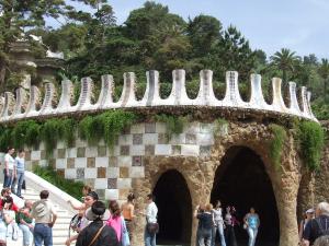Barcelona_Parc_Guell_02 grotas.JPG