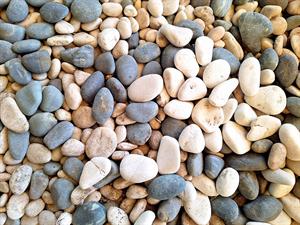 shutterstock_2512965059_stones_akmeņi.jpg