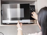 Shutterstock_2464224909_microwave oven_mikroviļņu krāsns.jpg