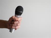 Shutterstock_1893999415_microphone_mikrofons.jpg
