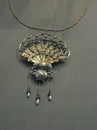 244 httpscommons.wikimedia.orgwikiFileNecklace_(3922815556).jpg.jpg