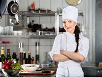 Shutterstock_437116033_cook she_pavāre.jpg