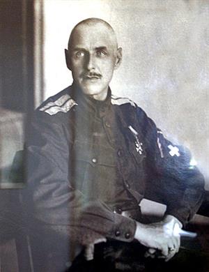 461px-Anatols_Livens_1919.jpg