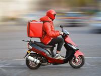 Shutterstock_1730162416_motoroller_motorolleris.jpg