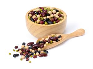 Shutterstock_2179485003_beans_pupas.jpg