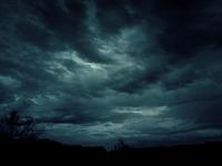 tumšas debesis.jpg