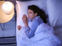 Shutterstock_2462542621_woman sleeping_sieviete guļ (1).jpg
