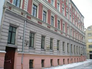 Rīgas M.Lomonosova krievu vidusskola.jpg