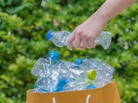 Shutterstock_2476409585_plastic bottles to recycle_plastmasas pudeles pārstrādei.jpg