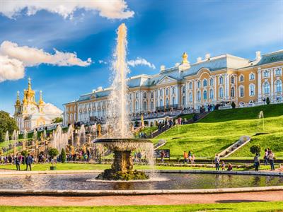 Marco Rubino Shutterstock_peterhof_pēterhofa.jpg