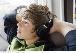 Teenage_Boy_Listening_to_Headphones_42-17961889.jpg