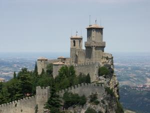 krepostj san marino.jpg