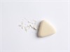 Shutterstock_2258449529_rubber triangle_gumijas trīsstūris.jpg