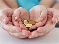 Shutterstock_259403918_money donation_naudas ziedošana.jpg
