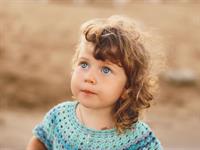 Shutterstock_574741564_little girl_maza meitene.jpg