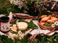 Shutterstock_2137924001_latvian food_latviešu ēdieni.jpg