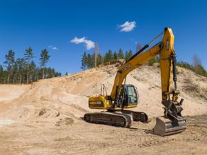 Bargais Shutterstock_quarry in Latvia_karjers Latvijā.jpg