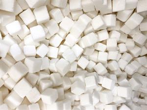 Shutterstock_1903648309_sugar cubes_cukura kubiciņi.jpg