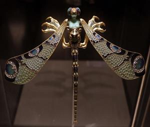 249 httpscommons.wikimedia.orgwikiFileRen%C3%A9_lailique,_pettorale_libellula,_in_oro,_smalti,_crisoprazio,_calcedonio,_pietre_lunari_e_diamanti,_1897-98_ca._01.jpg.jpg