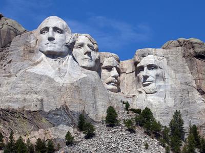 Shutterstock_113115559_rushmore national monument_Rašmoras ASV prezidentu bareljefi klintīs.jpg