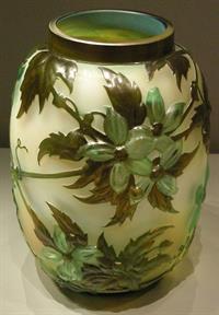 209 httpscommons.wikimedia.orgwikiFileGall%C3%A9,_nancy,_vaso_clematis,_1890-1900.JPG.jpg