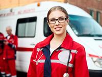 Shutterstock_2505450885_first aid medic_pirmās palīdzības mediķis.jpg